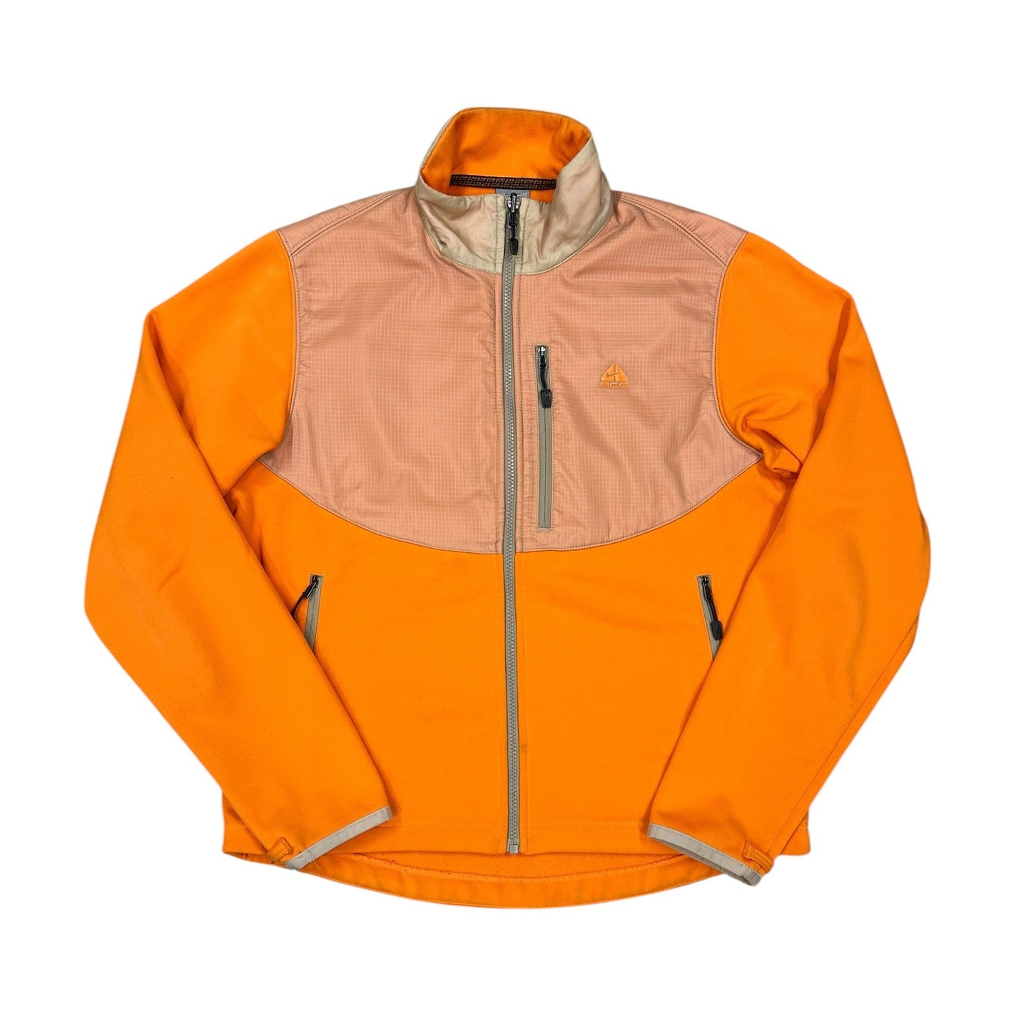 Chaqueta Nike ACG naranja técnica con paneles ripstop y cremallera completa