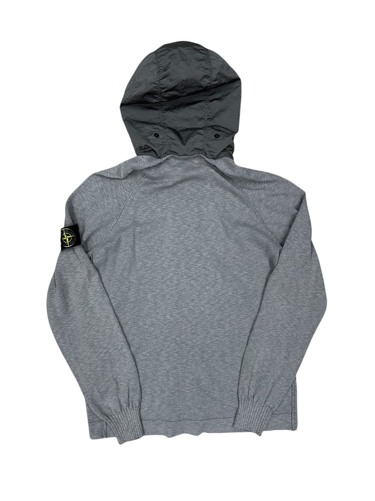 Chaqueta Stone Island gris con capucha técnica